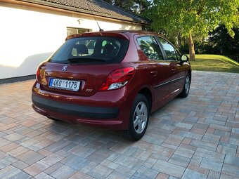 Peugeot 207 1.4i - 3