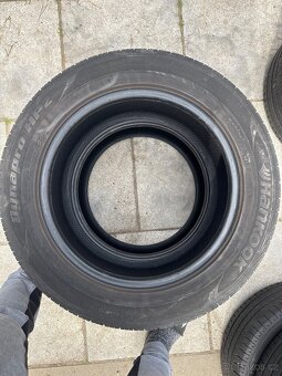 Dvě letní pneu Hankook 235/55/17 - 3