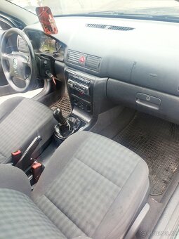 Škoda Octavia 1.6 75 kw - 3