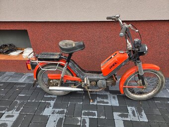Babetta 210 s kartičkou, původní červená, nový model 1. - 3
