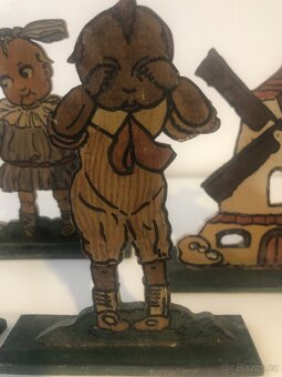 stare rucne malovane drevene figurky - 3