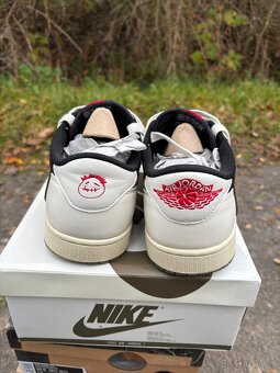 Nike Travis Scott - 3