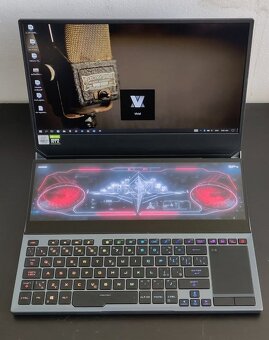 Herní notebook Asus ROG Zephyrus Duo 15 GX550LWS-HF070T - 3
