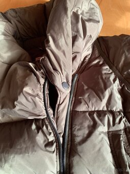 dámská péřová bunda zn. Levi's - vel. M - 3