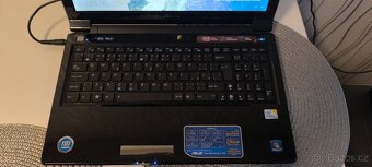 ASUS UL50 - 3