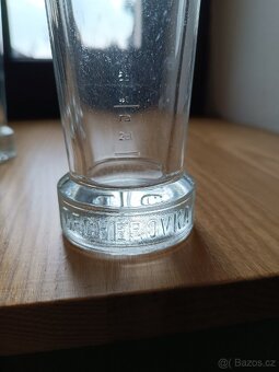 Skleničky Becherovka i s měrkou 4ks - 3