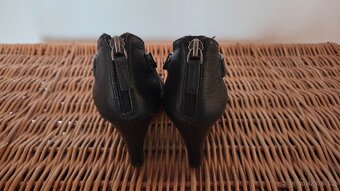 Krásné boty na klínu Baťa velikost 37 - 3