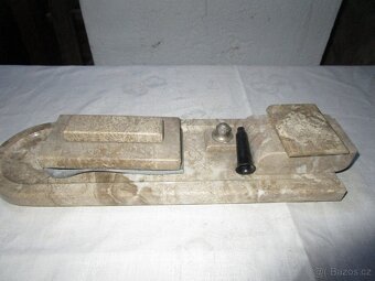 Mramorový kalamář, těžítko - 3