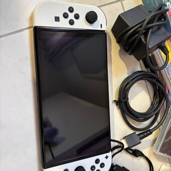 Nintendo Switch OLED - 3