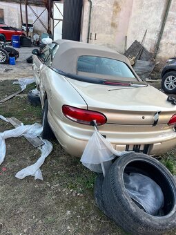 Prodám havarované Chrysler Sebring cabrio za cenu motoru 2. - 3