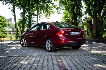 Volvo S60 D3 Momentum Geartronic - 3