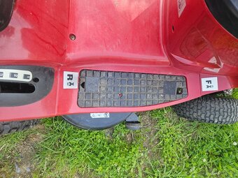 Zahradní traktor Einhell GE-TM 102 bez motoru - 3