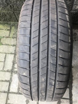 TURANZA T005 215/60R16 95V - 3