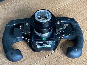 Herní kokpit Next Level Racing + Fanatec - 3