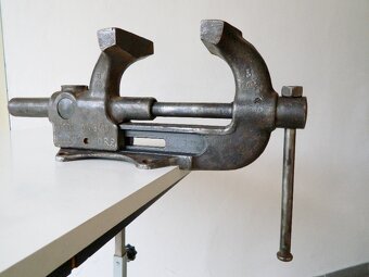 Svěrák - 3