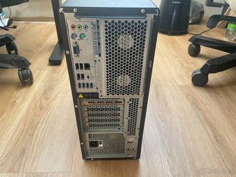 Lenovo ThinkStation P510 - 3