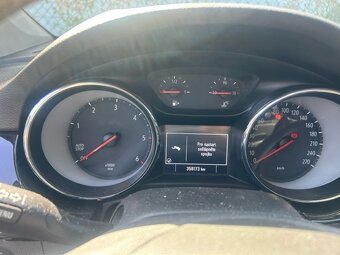 Opel Astra 1.6 Tdci 118 kw - 3