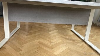 Kancelářský stůl - 3