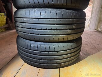 Sada 4ks letní pneu Goodyear Eagle F1 205/45 R18 90V - 3