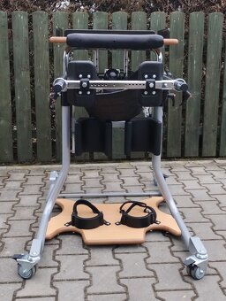 Vertikalizační stojan. - 3