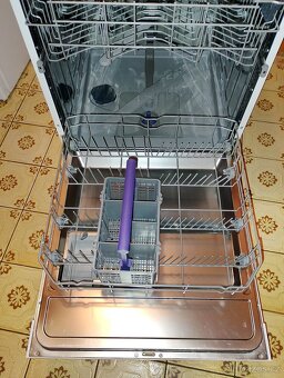 Myčka nádobí BEKO 60X60cm - 3