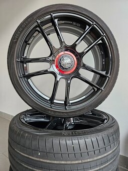 OZ Indy HLT _ 5x112 Letní 235/35/20 - 3