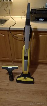 Podlahová myčka Kärcher 5 + čistič oken WV2 - 3