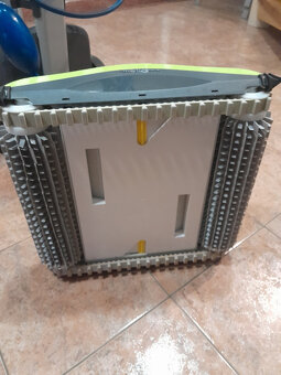 Vysavač bazénový - 3