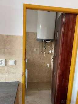 Pronajmu 2+1 Úpice - 3