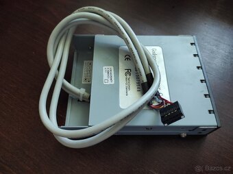 Interní čtečka paměťových karet Godspeed - 3