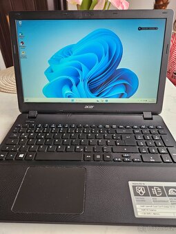 Acer Aspire ES1-531-N15W4  (čtyřjádrový procesor ) - 3