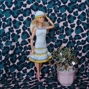Barbie - šatičky s baretkem na panenku - 3