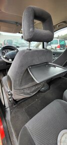 REZERVACE Prodám přední otočná sedadla s airbagy SAG. - 3