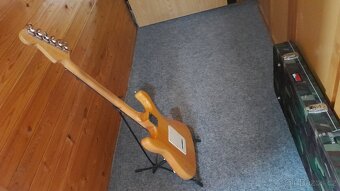 kytara Fender - 3