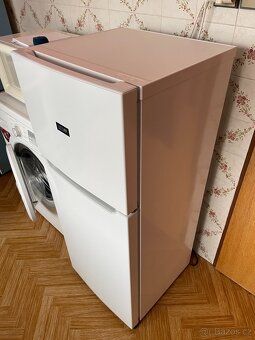 Lednice s mrazákem Zanussi (1180x481x510) - 3