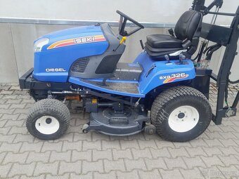 traktor ISEKI SXG 326 - 3
