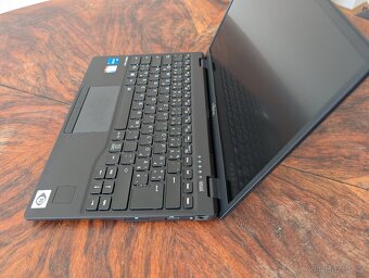 Celosvětově nejlehčí 13.3 notebook - 885 g. - 3