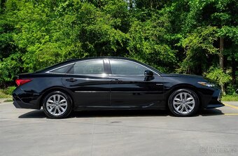 Toyota Avalon XLE Hybrid 2020 - 3