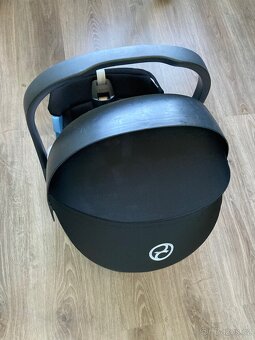 Vajíčko s adaptéry pro Thule + izofix - 3