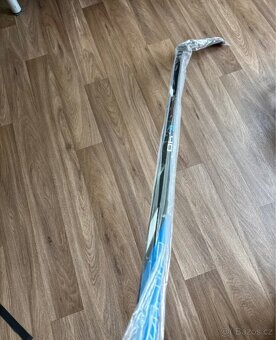 Hokejka Bauer Nexus E40 70 flex P28 záhyb - 3