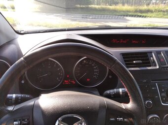 Mazda 5 rv.2011  2.0 benzín 110kw - 3