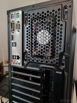 Stolni PC windows 11 ASUS H310M-R i3 8100 8GB RAM 120GB SSD - 3
