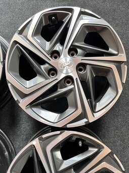 5x114,3 R16 Originál Hyundai i30 - TOP STAV - 3