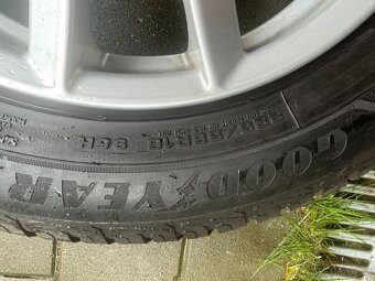 Prodám sadu zimních pneu na alu 225/55 R16 - 3