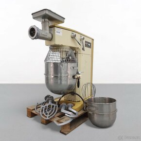 Univerzální hnětač ALBA HOŘOVICE RE 22 - 3