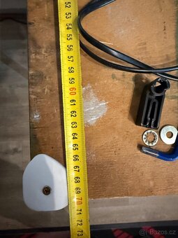 Ponk se svěrákem s závěsným systém na nářadí - 3