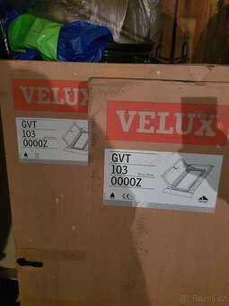 Střešní okno - výlez VELUX - 3