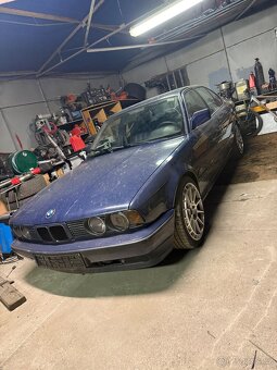 BMW E34 524TD sedan Azev - krasný stav - 3
