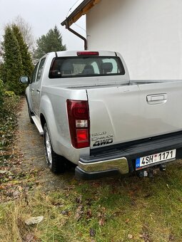 Motorové vozidlo zn. ISUZU D-MAX - 3