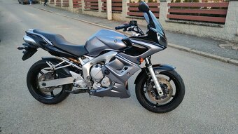 Yamaha FZ6 Fazer - 3